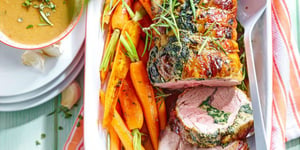 Gigot D'agneau Roulé aux Herbes
