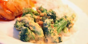 GRATIN DE BROCOLI AU CHEDDAR