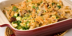 GRATIN DE COURGETTES AU RIZ ET À LA FARCE