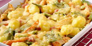 Gratin de Légumes Mélangés Carottes Haricots Vertes Petites Pommes de terre et Jambon