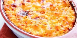 GRATIN DE PÂTES AU JAMBON, GRATINÉ AU FROMAGE RÂPÉ GUSTO INTENSO GIOVANNI FERRARI