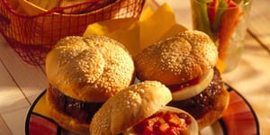 Hamburgers au Fromage Tex Mex et Salsa