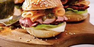 Photo de la Recette: Hamburgers Miniatures au Porc et à la Mozzarella Fraîches