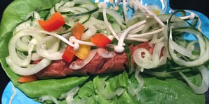 Photo de la Recette: Hot Dog sur une Feuille de Laitue