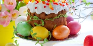 Koulitch de Pâques ou Gâteau Brioché Russe aux Fruits Confits