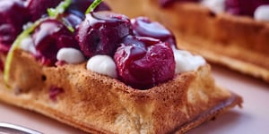 Photo de la Recette: Gaufres aux Griottes Poêlées