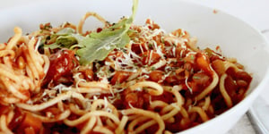 La meilleure sauce à spaghetti et ses épices secrètes (style El Mamia)