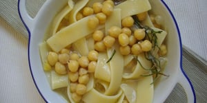 Photo de la Recette: LAGANE AUX POIS CHICHES