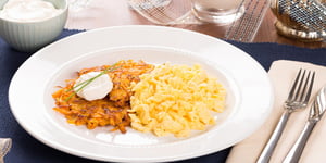 Latkes à la Patate Douce avec Oeufs Brouillés