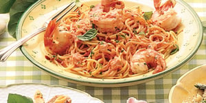 Linguine aux Crevettes à la Sauce Tomate Crémeuse