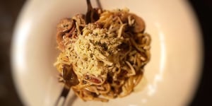 Linguinis Champignons, Crème, Ail, Bacon & Fromage Parmesan