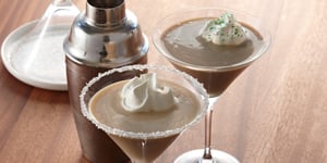 MARTINI À LA MENTHE POIVRÉE DE LA SAINT-PATRICK