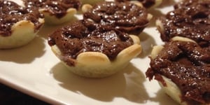 Photo de la Recette: Mini Tartelettes Fleurs Nutella Poires