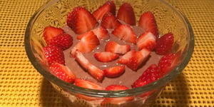 Mousse au Chocolat et Fraises