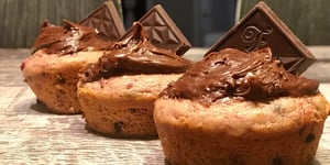 Muffins Bananes Brisures de Chocolat et Framboises