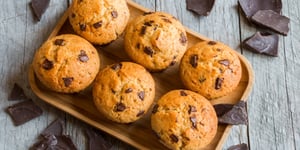 Muffins au Beurre D'arachide et aux Grains de Chocolat