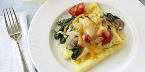 Photo de la Recette: Omelettes Pliées au Cheddar et aux Légumes