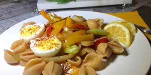 Photo de la Recette: Pâte Sauce Bordelaise Légumes avec Oeufs à La Coque