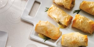 Photo de la Recette: Pâtisseries au Brie aux Champignons et au Romarin