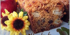 Photo de la Recette: Pain aux Pommes et aux Canneberges Garniture Streusel