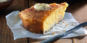 Pain de Maïs au Chou Fleur et au Cheddar Cuit à la Poêle