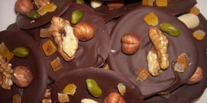 Photo de la Recette: PALETS AU CHOCOLAT ET FRUITS SECS ET CONFITS