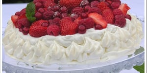 Photo de la Recette: Pavlova Crémeux Vanille-Framboise