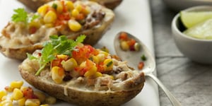 Photo de la Recette: Pelures de Pomme de Terre à la Dinde et Salsa Minute au Maïs