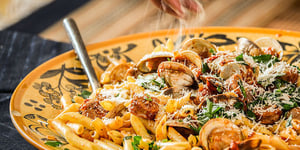 Photo de la Recette: Penne Sauce aux Palourdes et Saucisses