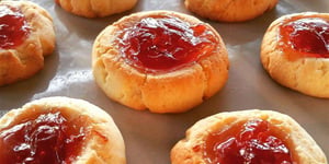 Petits Biscuits de Noël à la Confiture