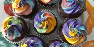 Petits Gâteaux au Chocolat Arc-en-ciel