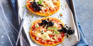 Photo de la Recette: Pizza Fantômes et Araignées