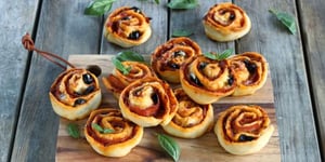 Pizza Rolls au Pesto Rustico Tomates Séchées