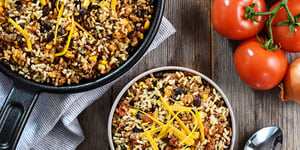 POÊLÉE DE BŒUF, DE RIZ ET DE QUINOA À LA MODE DU SUD-OUEST
