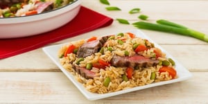 Photo de la Recette: POÊLÉE DE RIZ AU GINGEMBRE ET AU SÉSAME AVEC BIFTECK