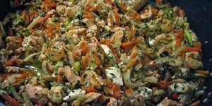 POÊLÉE DE SAUMON ET LÉGUMES À LA FETA