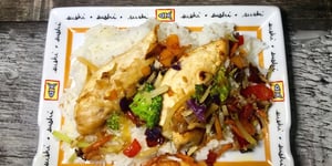 Poitrine de Poulet Marinée, Riz et Légumes