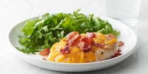 Photo de la Recette: Poitrines de Poulet Cheddar-bacon à 3 Ingrédients