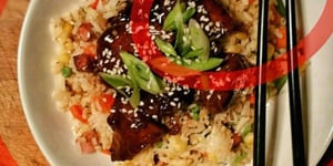 Porc au Caramel & son Riz Cantonais Guangshì Chaofàn