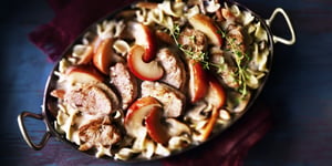 Porc et Pommes de la Récolte Cuits au Four