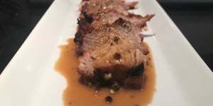 Photo de la Recette: Porc Servi avec une Sauce aux 3 Poivres