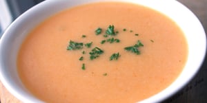 Photo de la Recette: POTAGE AU CHOU-FLEUR, CAROTTES ET CHEDDAR FORT