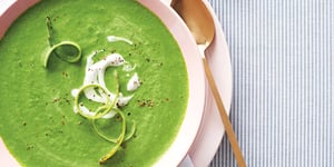 Potage aux Asperges, aux Épinards et aux Petits Pois