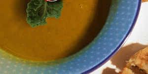 Potage de Kale & Pommes de Terre Douces