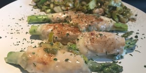 Poulet à Fondu Farci de Fromage et D'asperges