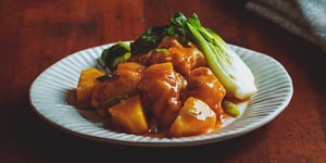 Poulet à L'ananas Style Général Tao