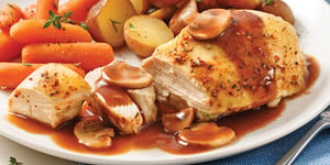Poulet Entier aux Légumes Racines à la Mijoteuse