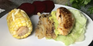Poulet Farci de Guacamole et D'oignons Caramélisés