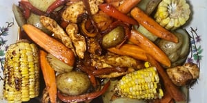 Poulet Mariné dans la Sauce au Miel et Légumes