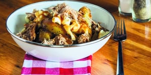 Photo de la Recette: Poutine au Porc Effiloché et au Bourbon